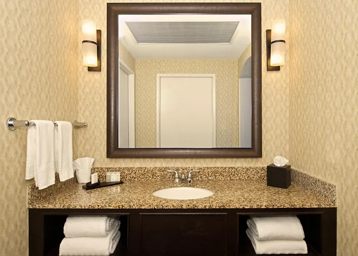 Hotel Embassy By Hilton Flagstaff
