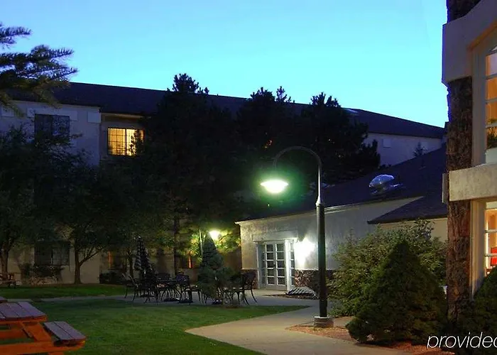 Embassy By Hilton Flagstaff